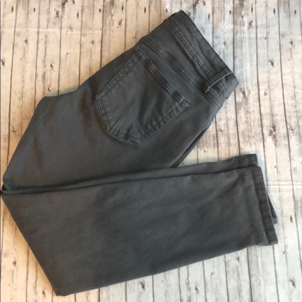 Sonoma skinny jeans in gray